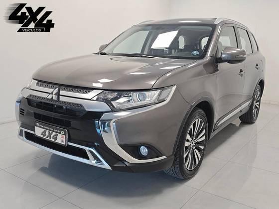 MITSUBISHI OUTLANDER 2.0 MIVEC GASOLINA HPE AUTOMÁTICO MITSUBISHI OUTLANDER 2.0 MIVEC GASOLINA HPE AUTOMÁTICO